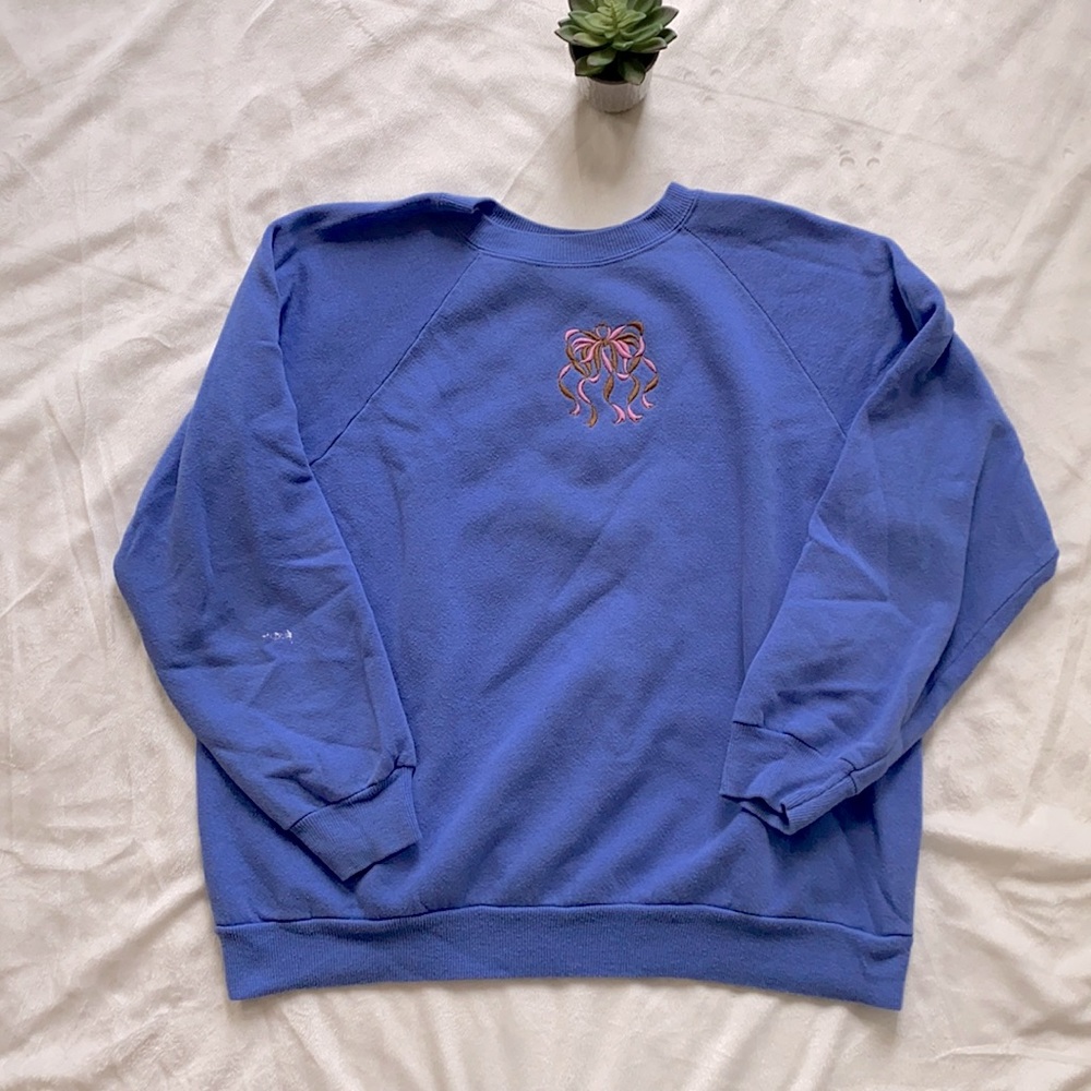 Vintage Hanes Her Way crew neck sweatshirt with bow detail
